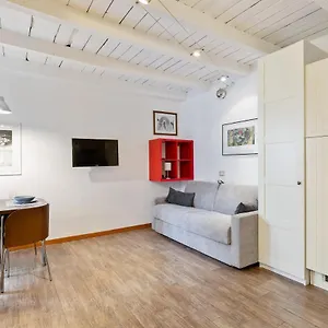 Joivy Beautiful For 2 Near Sempione Park Appartamento